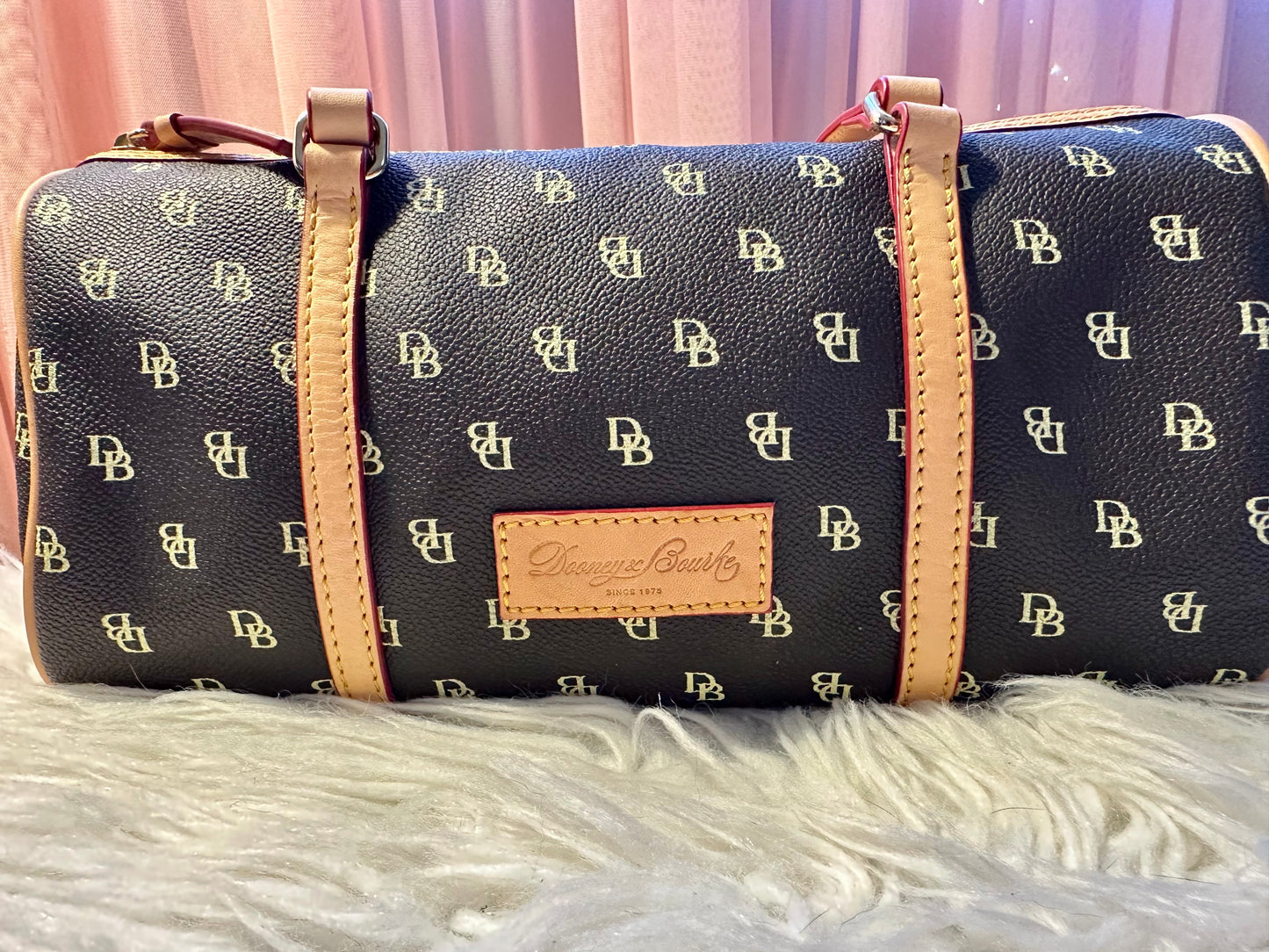 Dooney & Bourke Brown & Tan Logo Barrel Bag East West Baguette Shoulder Purse