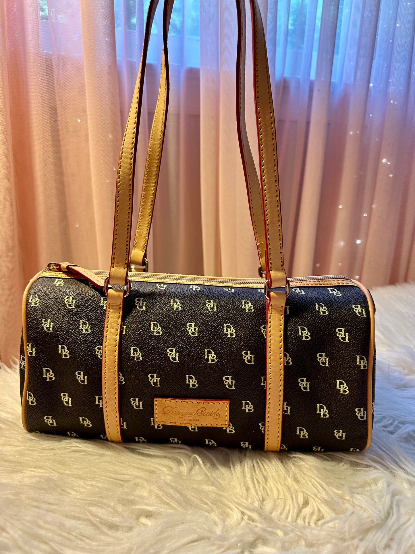 Dooney & Bourke Brown & Tan Logo Barrel Bag East West Baguette Shoulder Purse