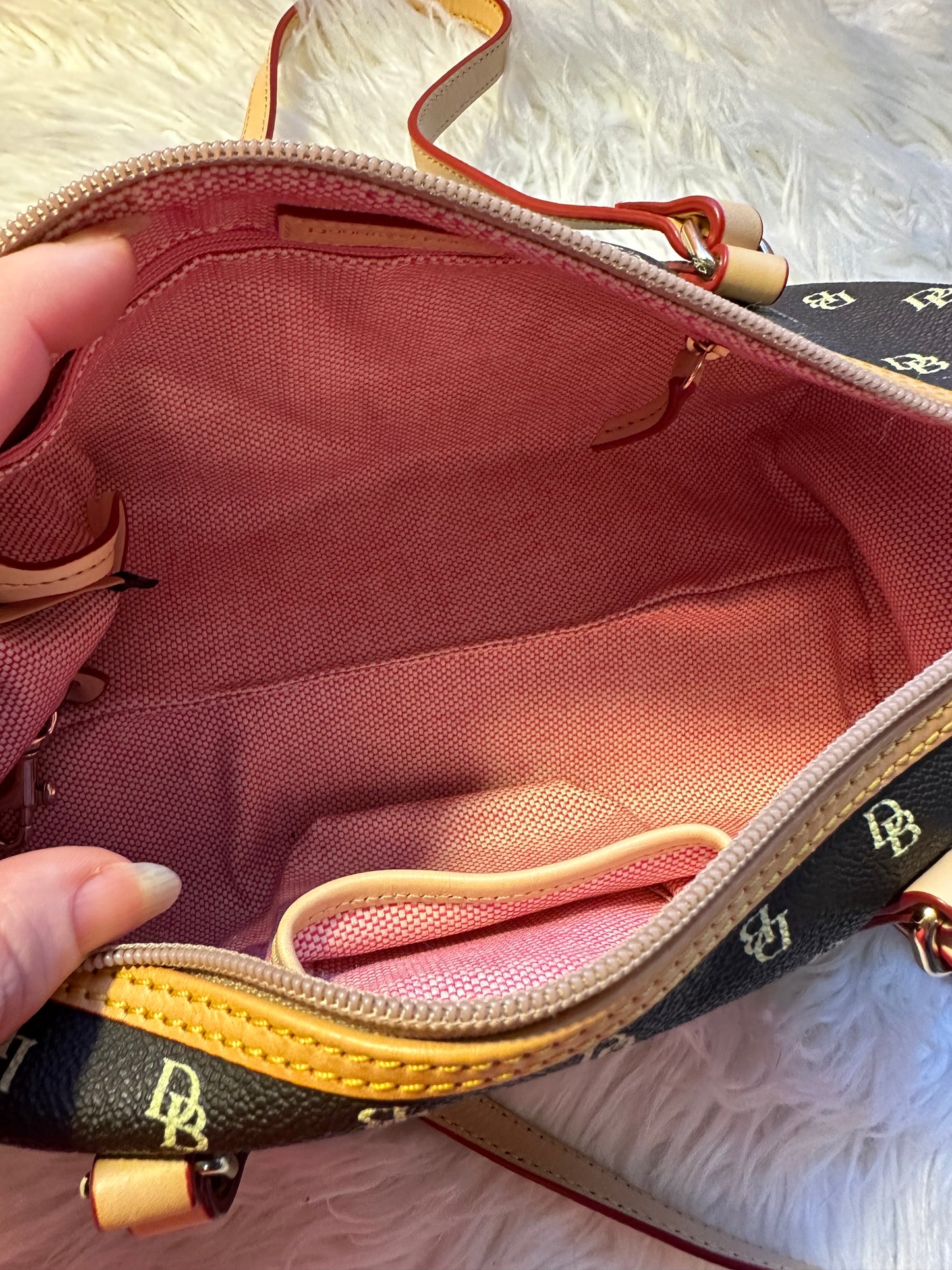 Dooney & Bourke Brown & Tan Logo Barrel Bag East West Baguette Shoulder Purse