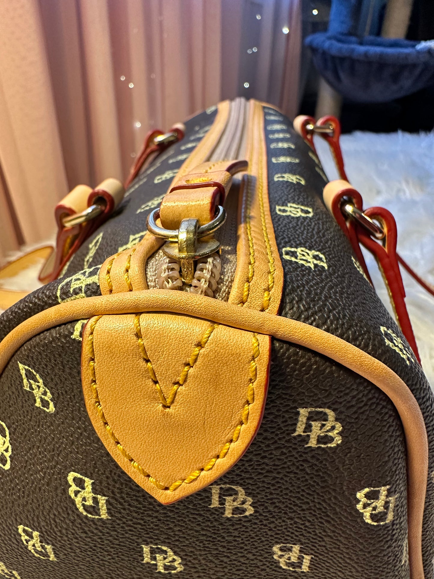 Dooney & Bourke Brown & Tan Logo Barrel Bag East West Baguette Shoulder Purse