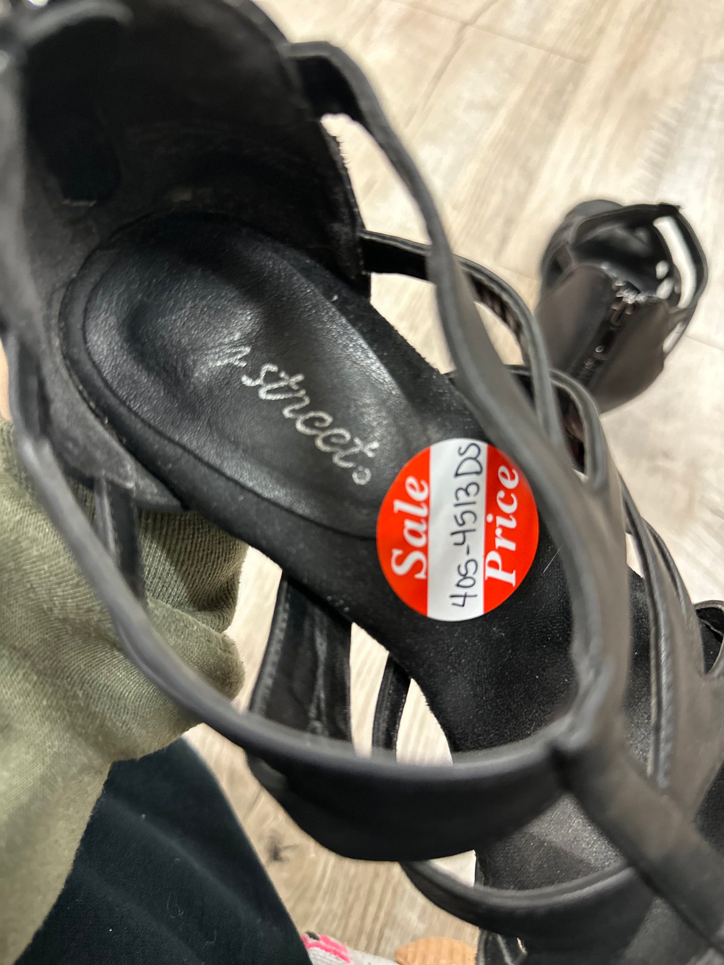 EASY STREET Womens Black Gore Amaze Open Toe Block Heel Sandals Shoes Size 7.5