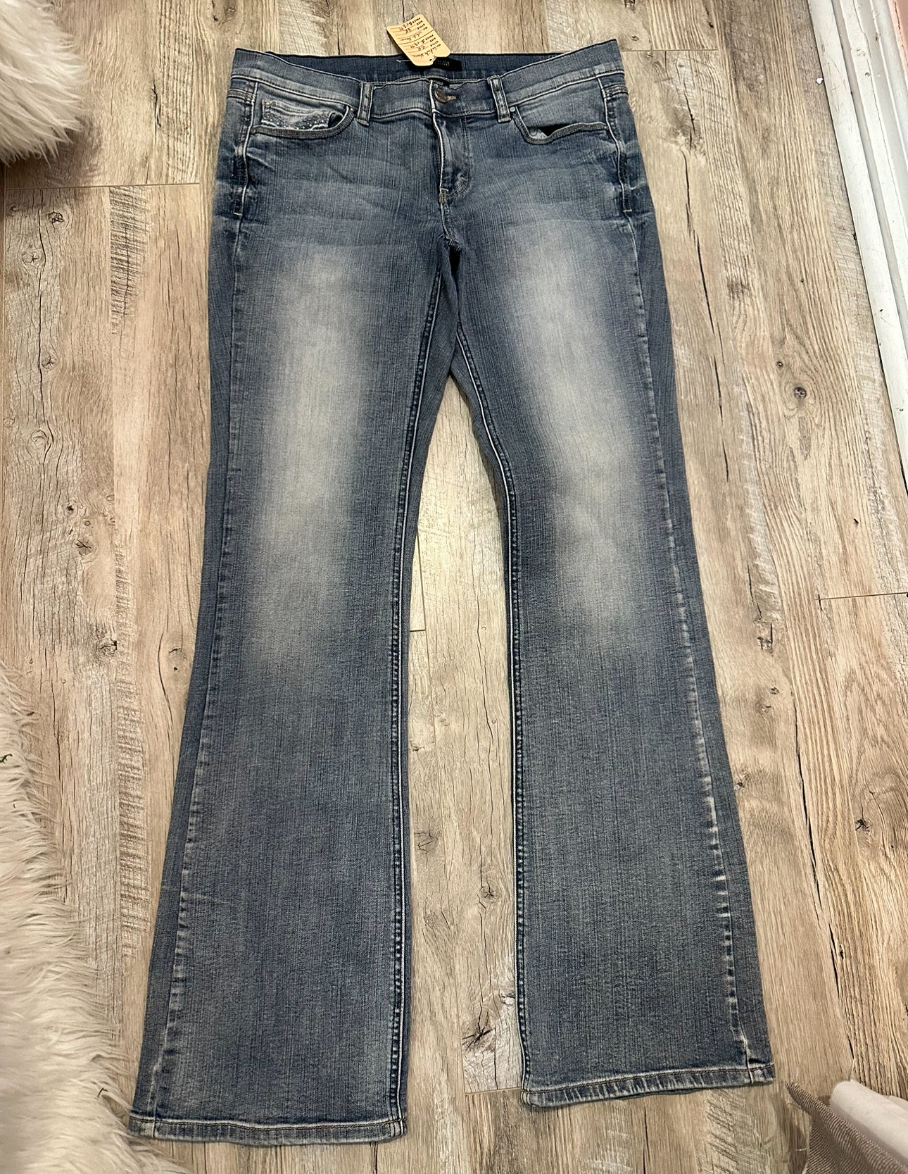 WHITE HOUSE BLACK MARKET Blue Denim Jeans BOOT CUT Flare Sz 8R EUC