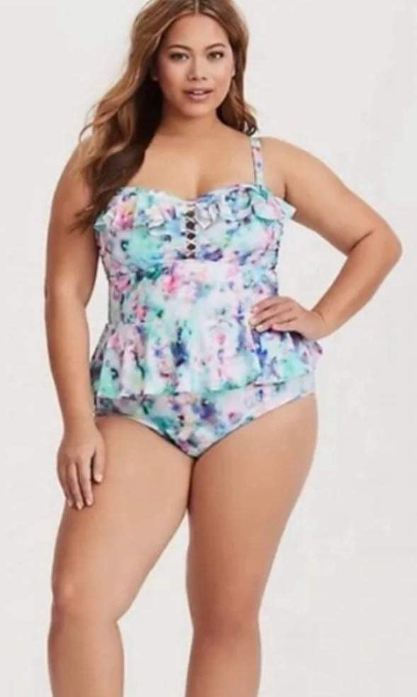 Torrid Watercolor One Piece Ruffled Swim Suit & Matching Ruched Skirt. Size 6