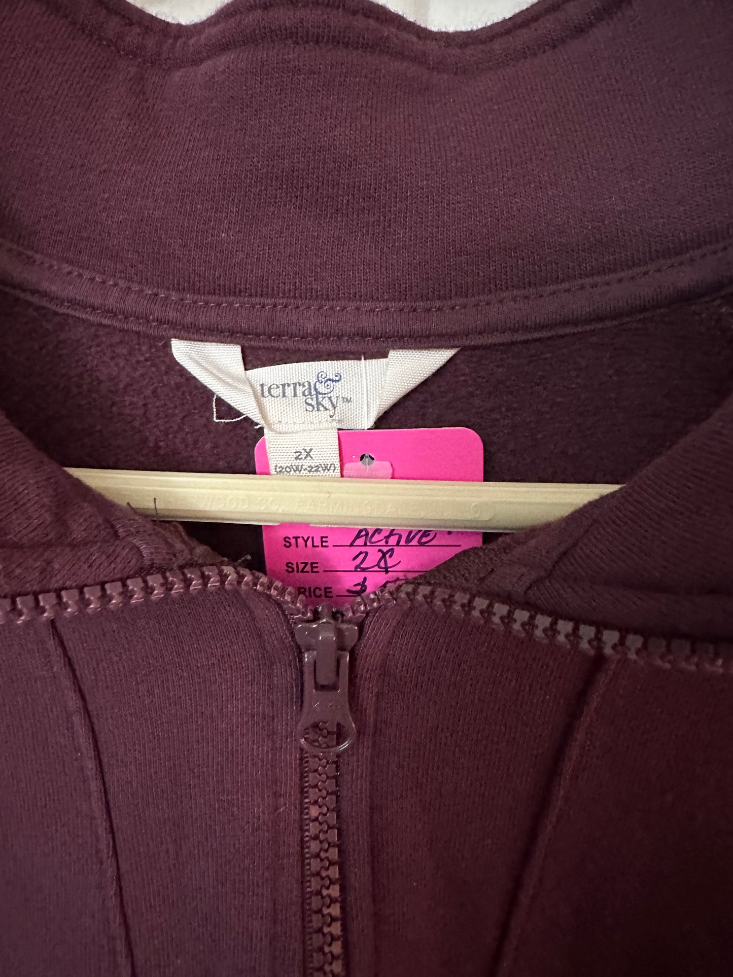 Terra & Sky plus size 2x. Purple 1/4 zip pullover. Preowned in good condition.