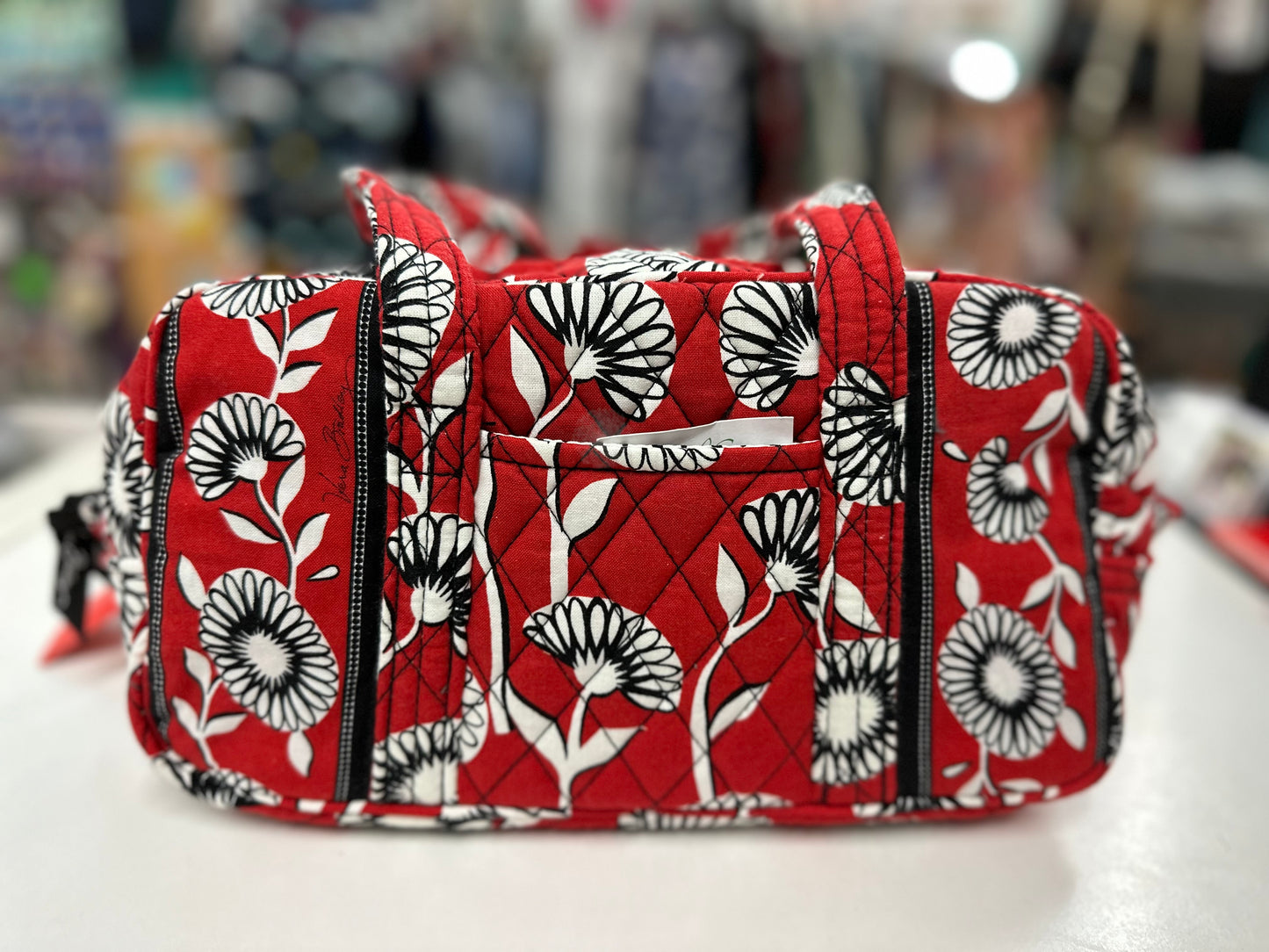 Vera Bradley Retired Red and White Deco Daisy Betsy