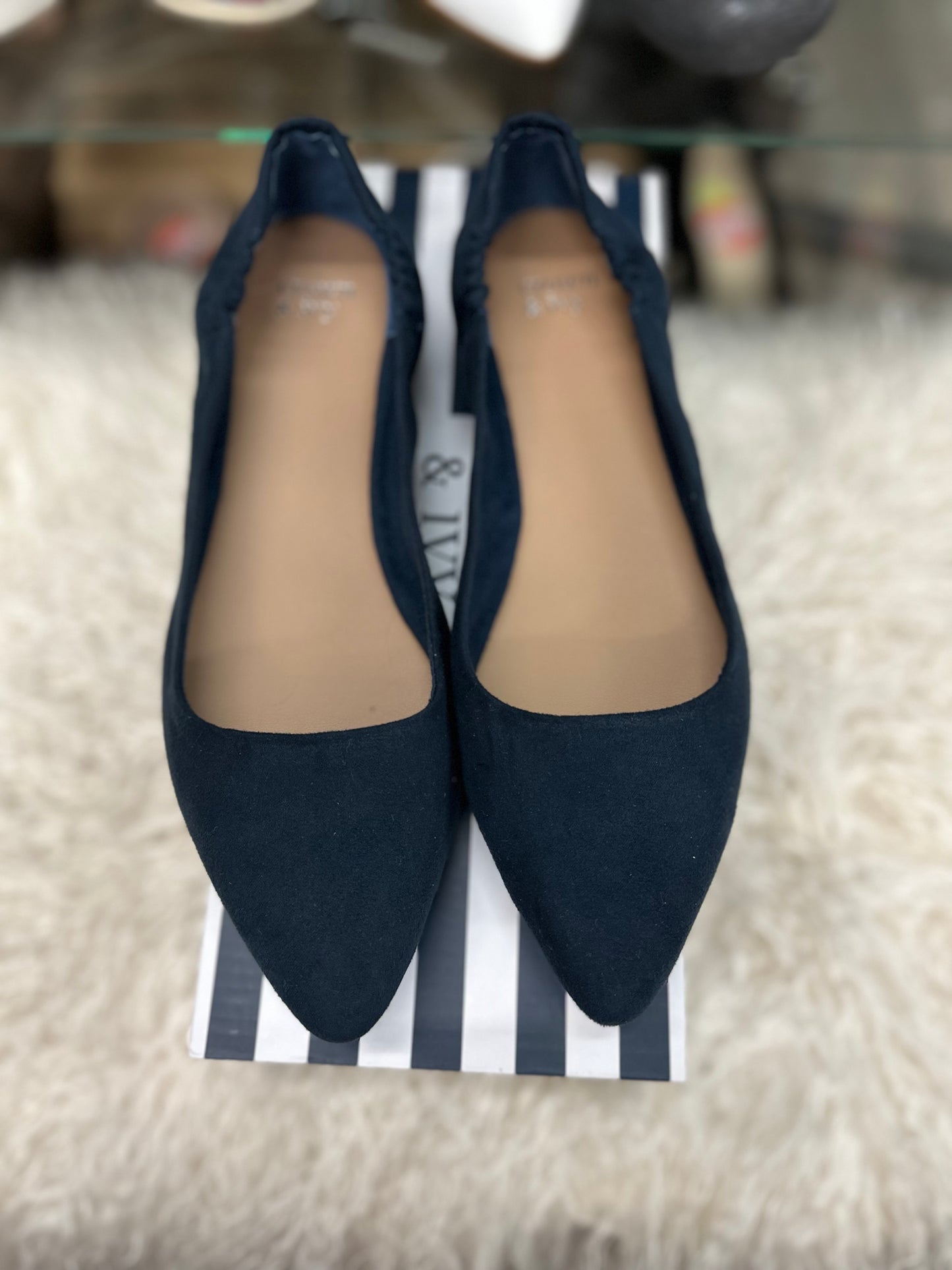 Crown & Ivy Navy Jessica Shoe in 8.5