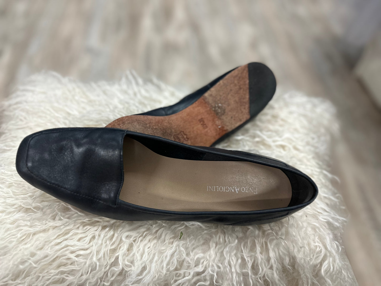 Enzo Angiolini Navy Flats in 8.5