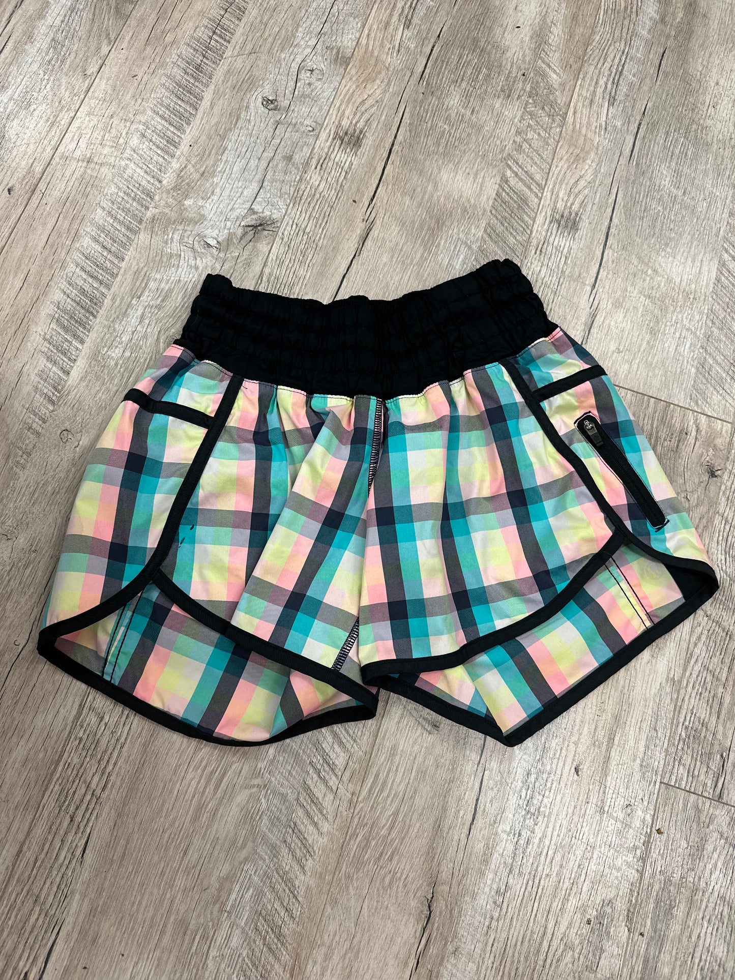 Lululemon Wee Weezy Check Tracker Shorts in Size 4