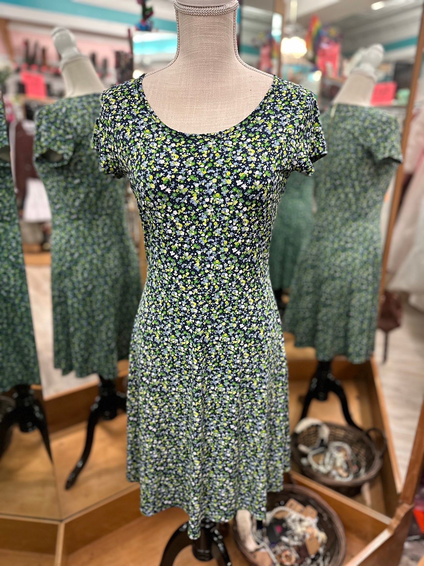 Michael Kors Green Patterned Short Sleeve Dress in S