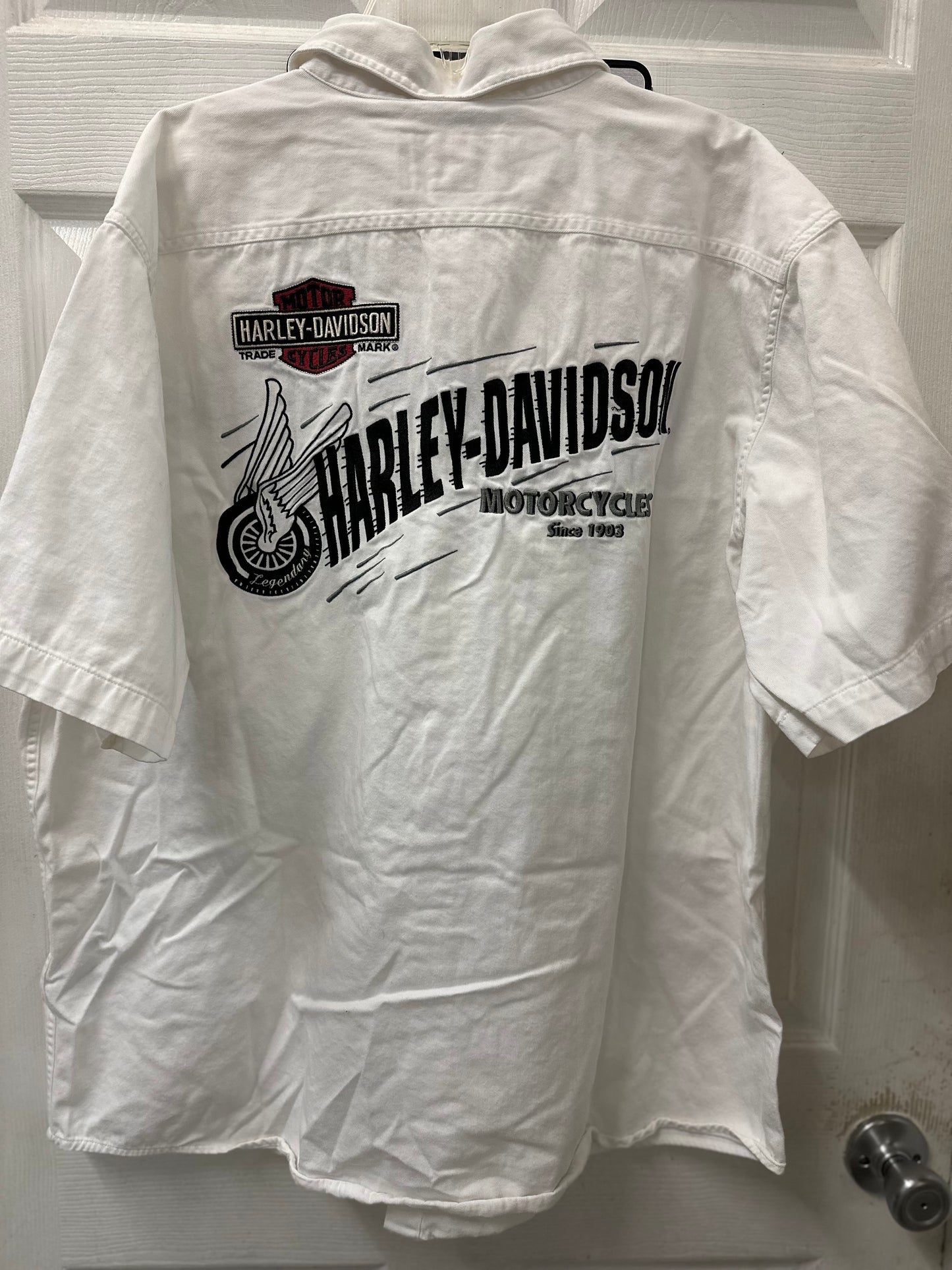 Harley Davidson White Embroidered Button Down Short Sleeve in XL
