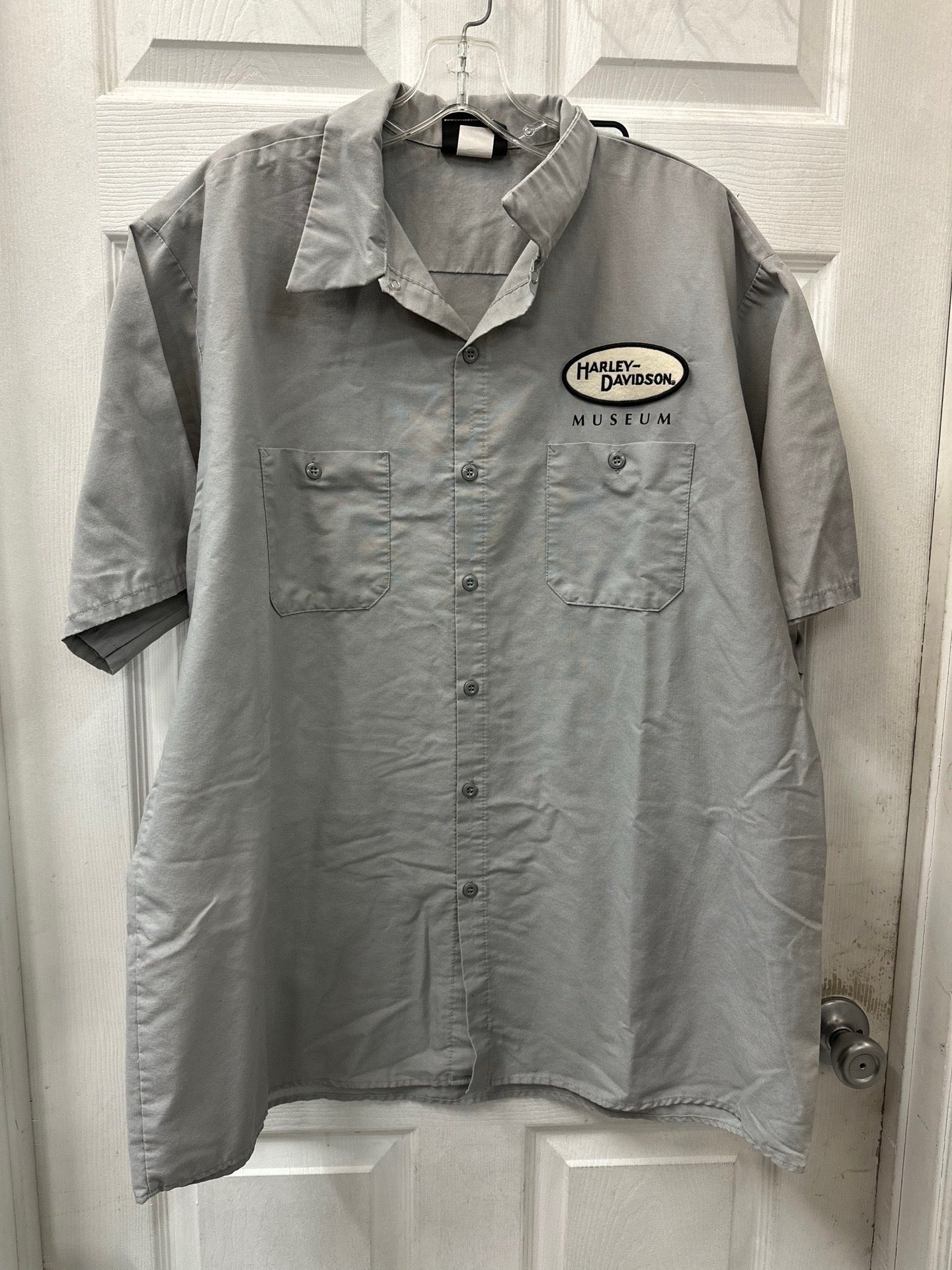 Harley Davidson Museum Grey Embroidered Button Down Short Sleeve in 2X