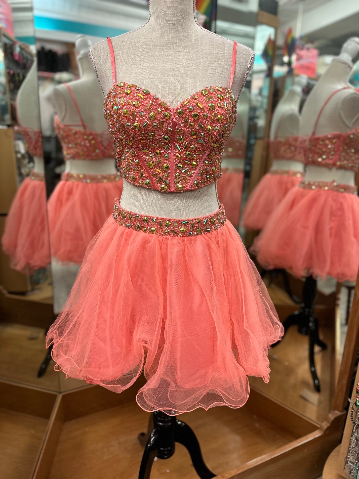 Dave and Johnny Coral 2 Piece Short Gown in 0