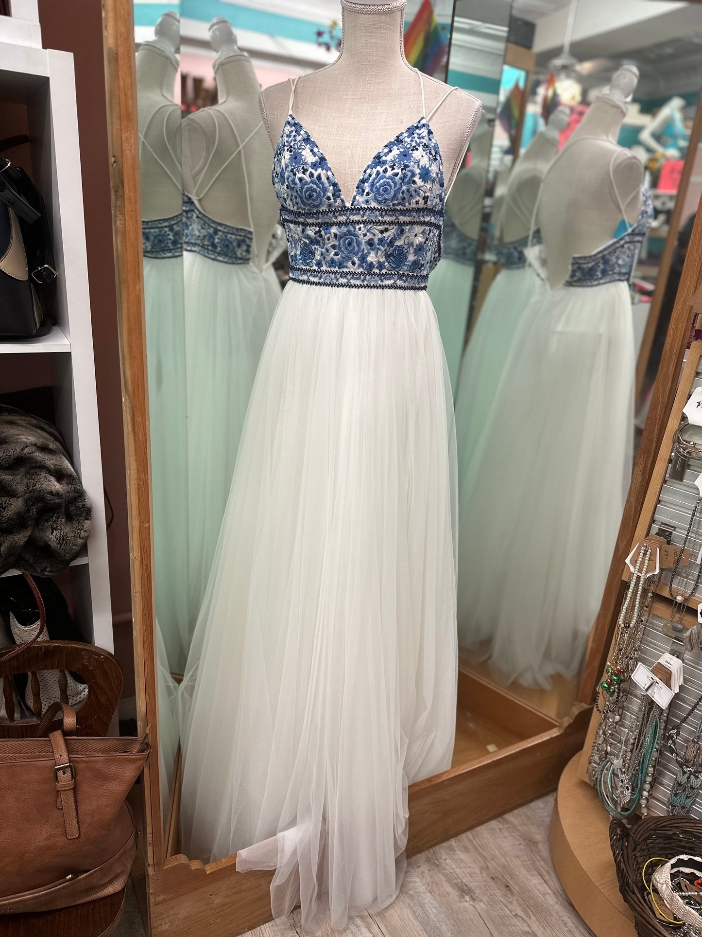 Sherri Hill White and Blue Pattern Formal Gown in 0