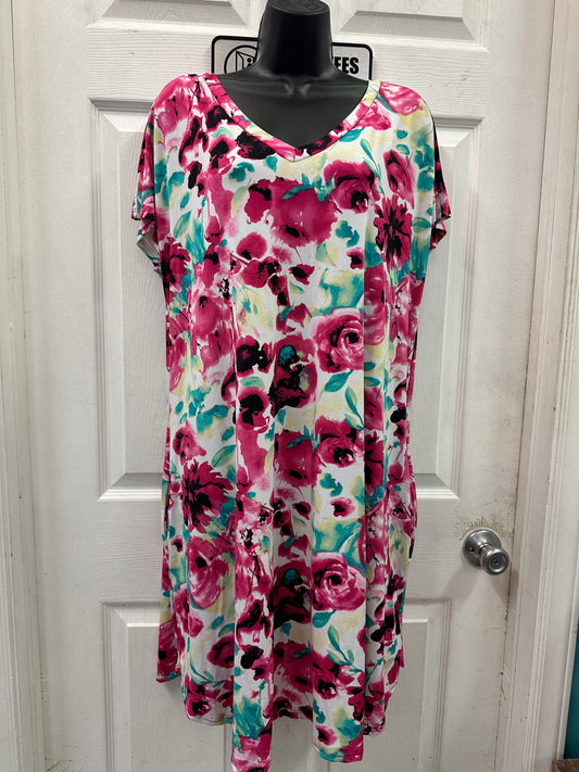Heimish Floral T-Shirt Dress with Pockets in 2X