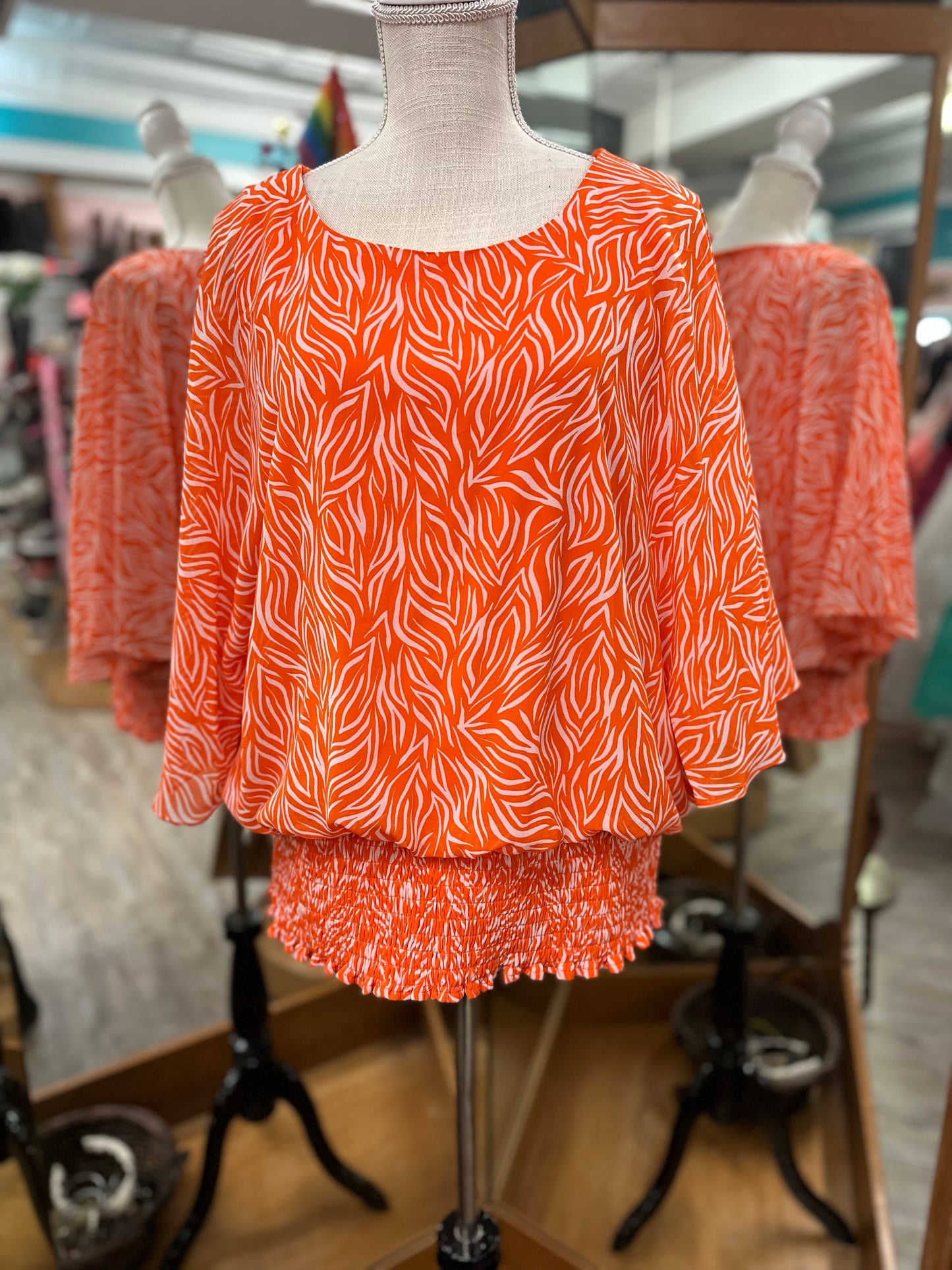 Chaus Orange Smocked Bottom Short Sleeve in XL