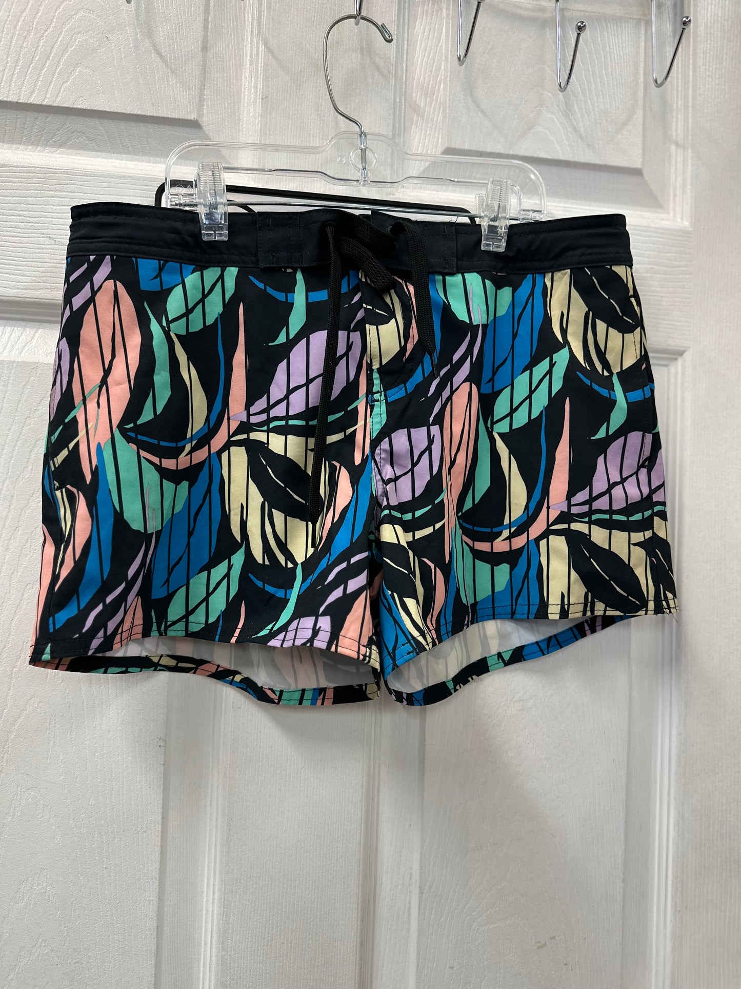 O’Rageous Black Patterned Active Shorts in M