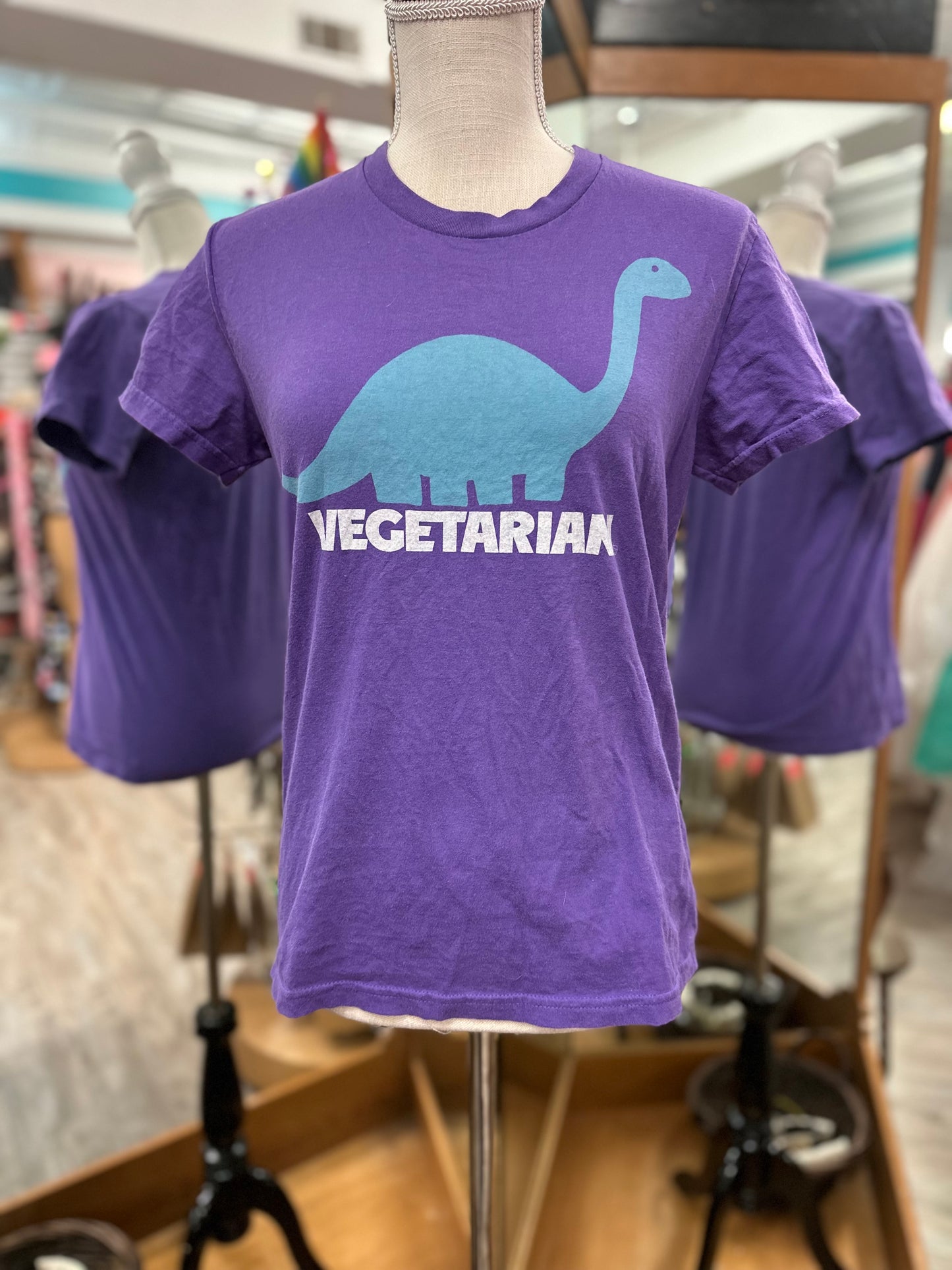 Goodie Two Shoes Purple Vegetarian Dino Graphic Tee in Xl