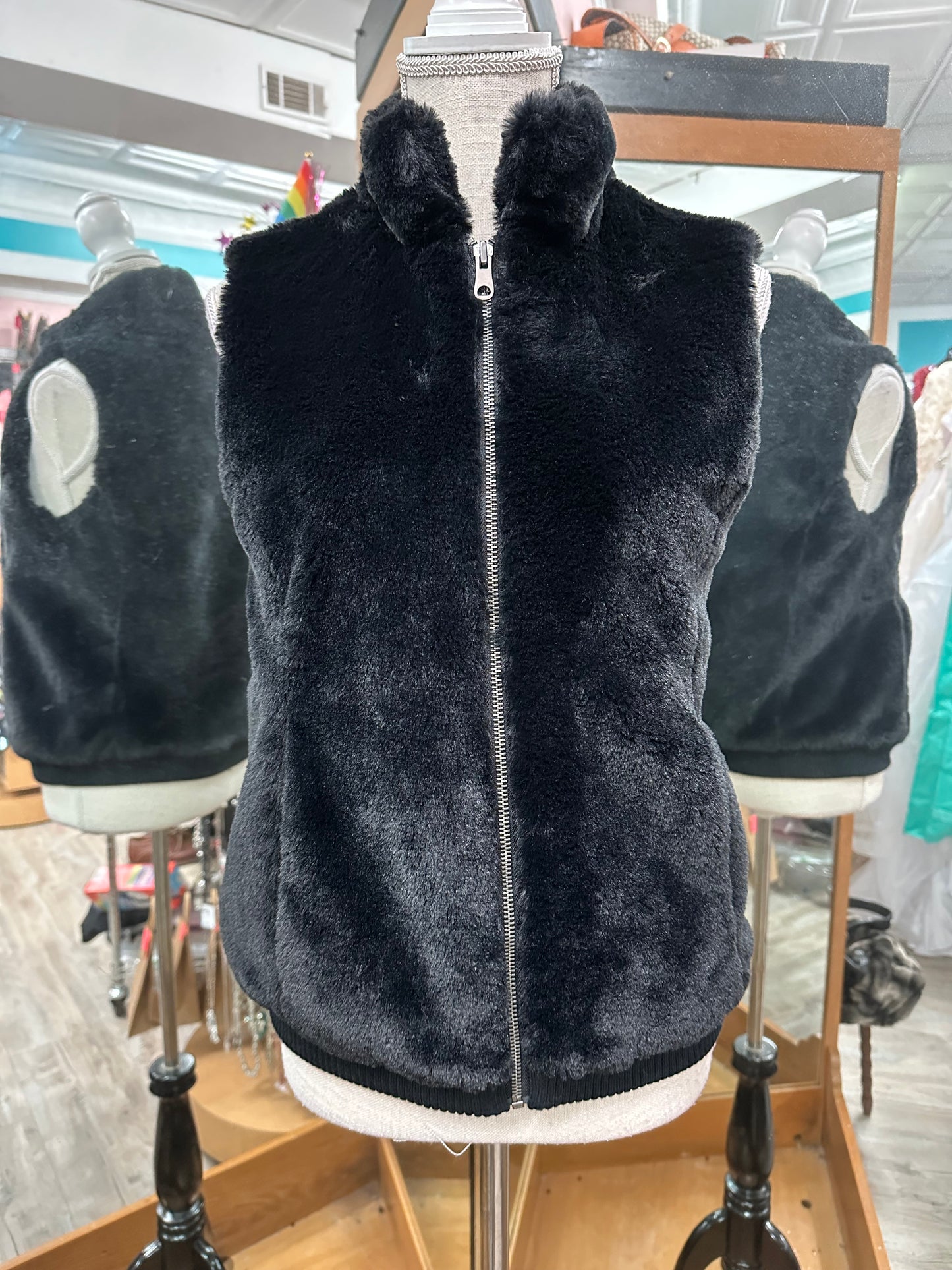 Talbots Black Faux Fur Vest in S