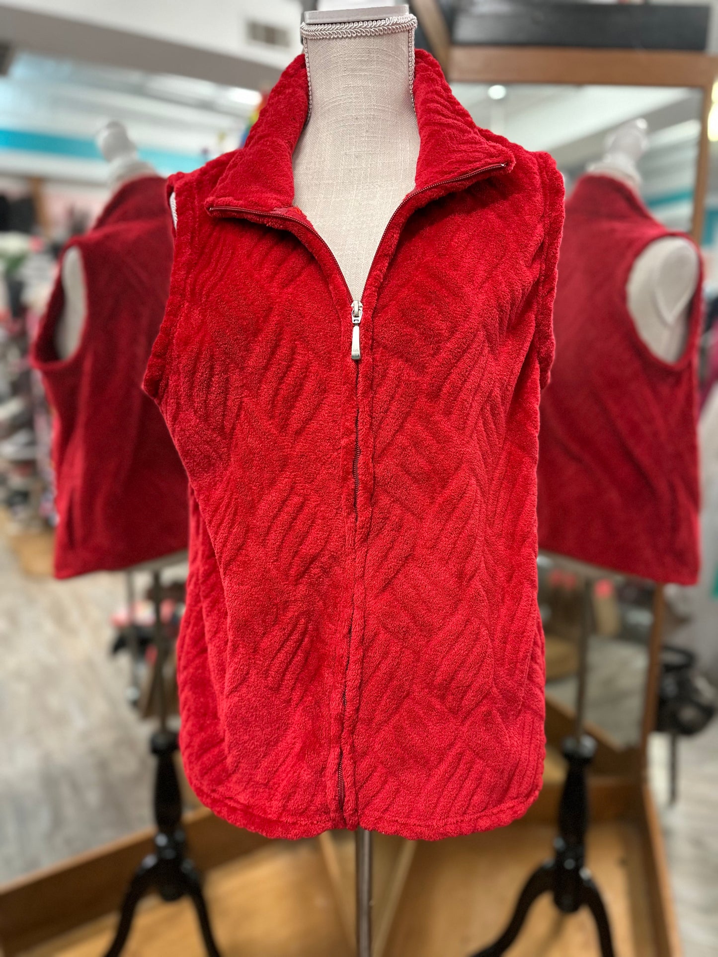 French Laundry Red Fleece Vest in L