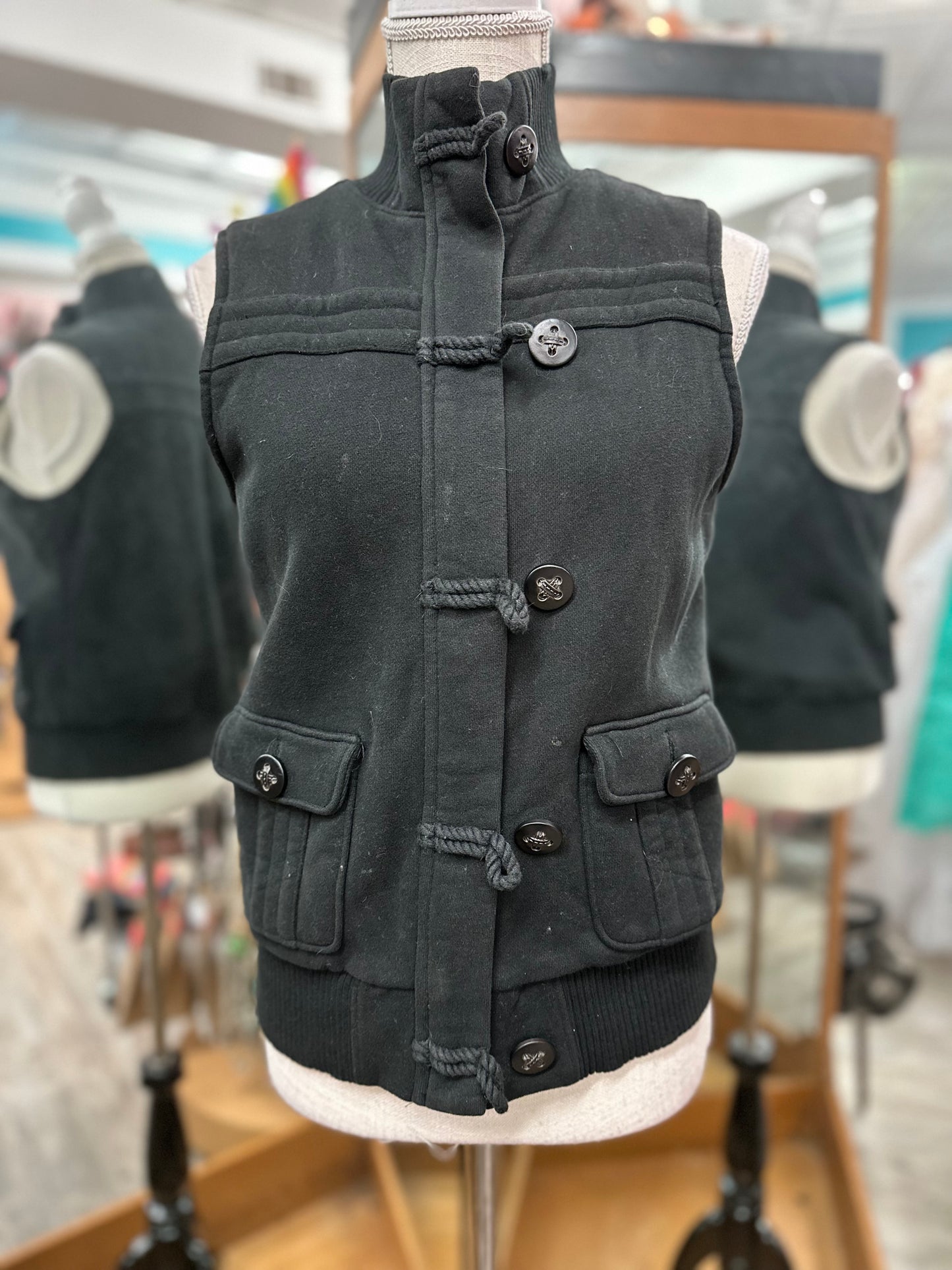 Old Navy Black Fleece Button/Zipper Vest in M