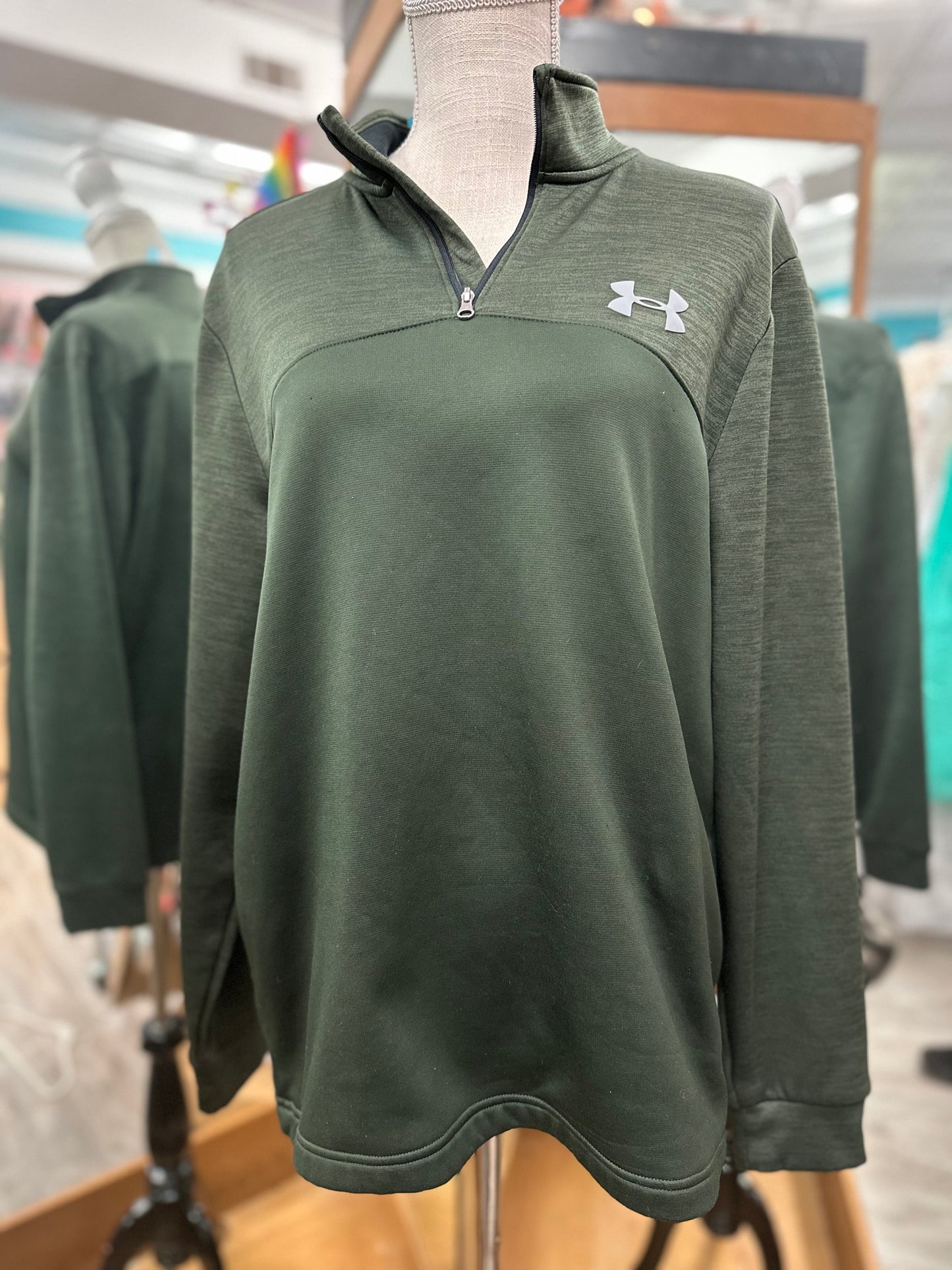 Under Armour Olive Green Quarter Zip Pullover in M