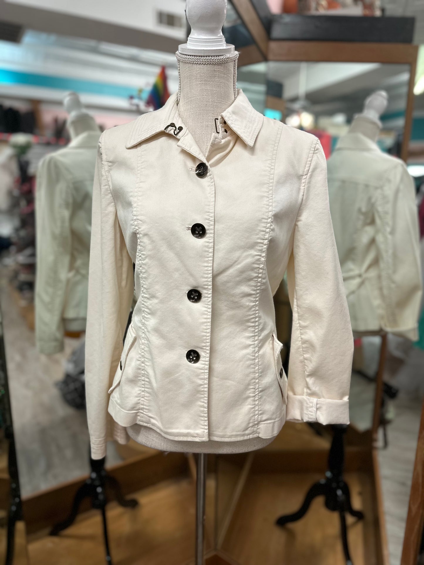 Talbots Cream Button Down Jacket in 6