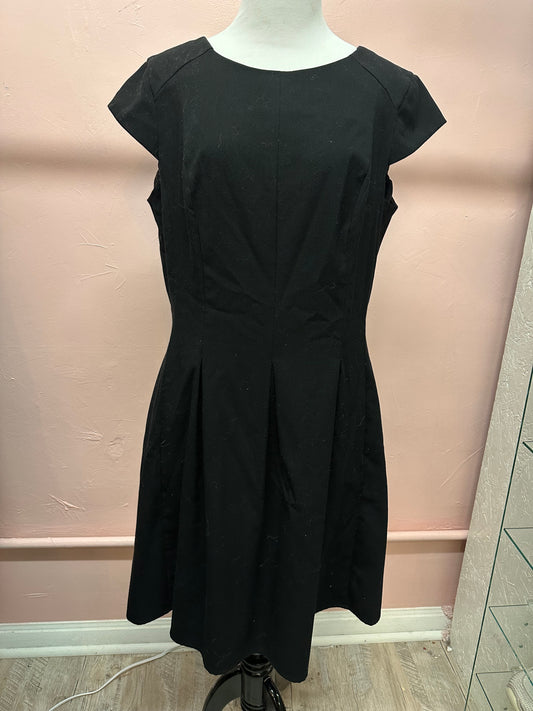 Dressbarn Short Sleeve Black Dress in 16
