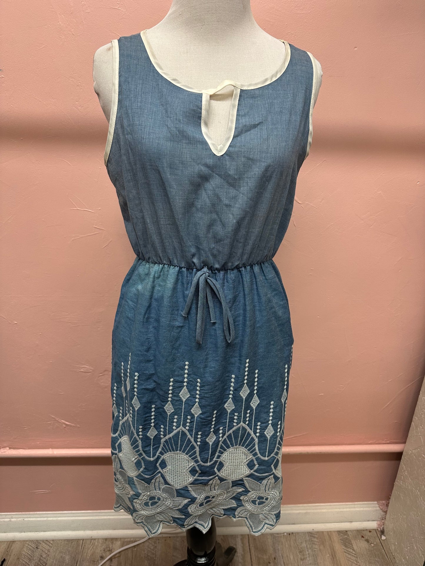 YoYo 5 Blue and White Dress with Embroidered Detailing in S