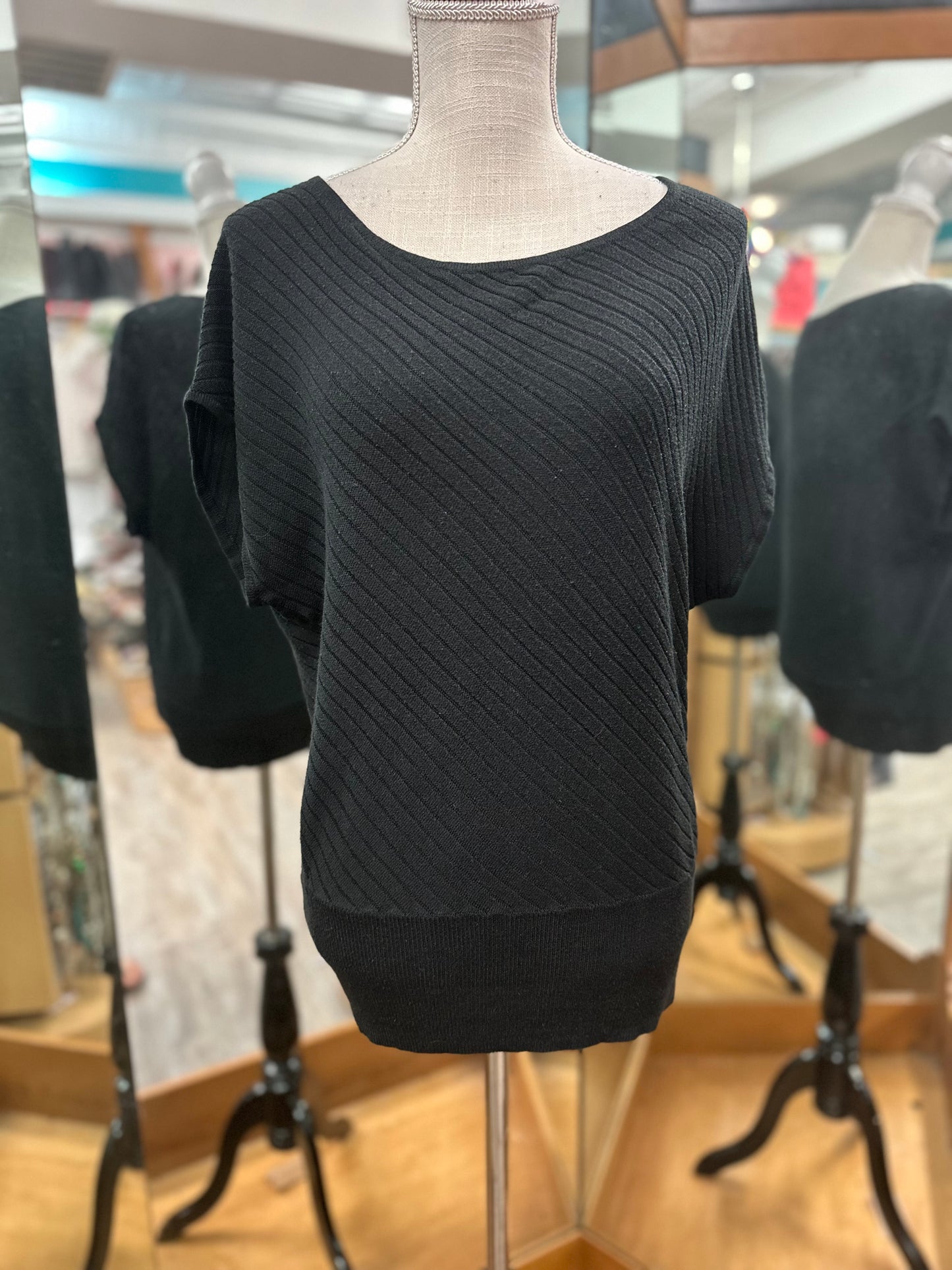 New York and Company Black Diagonal Short Sleeve in L