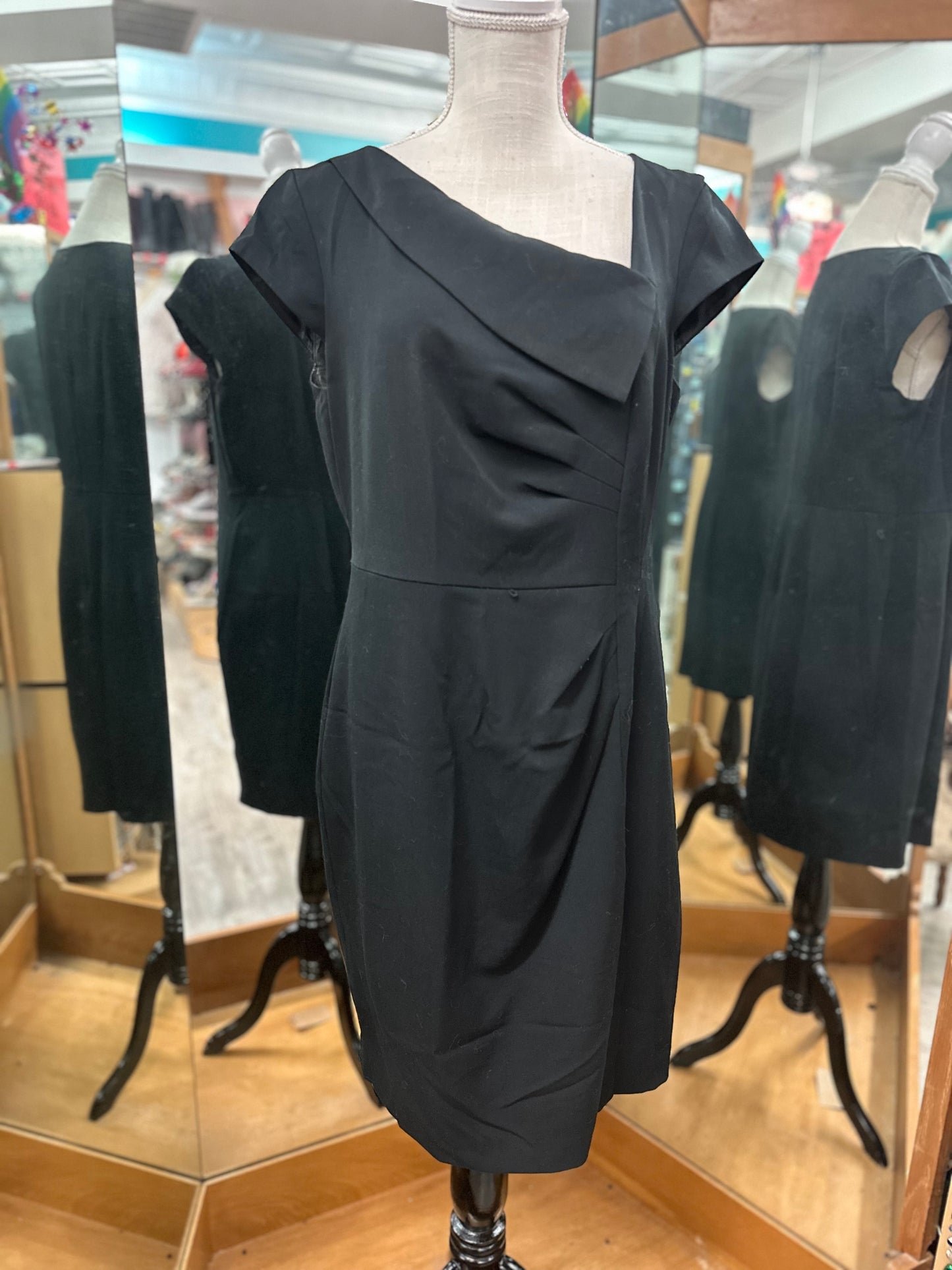 New York and Company Black Short Sleeve Dress in 12