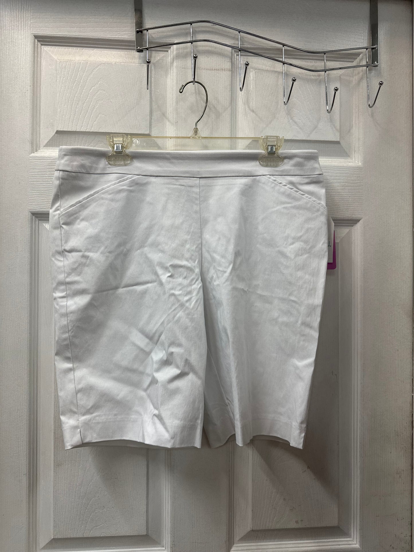 TIme and Tru White Bermuda Shorts in L
