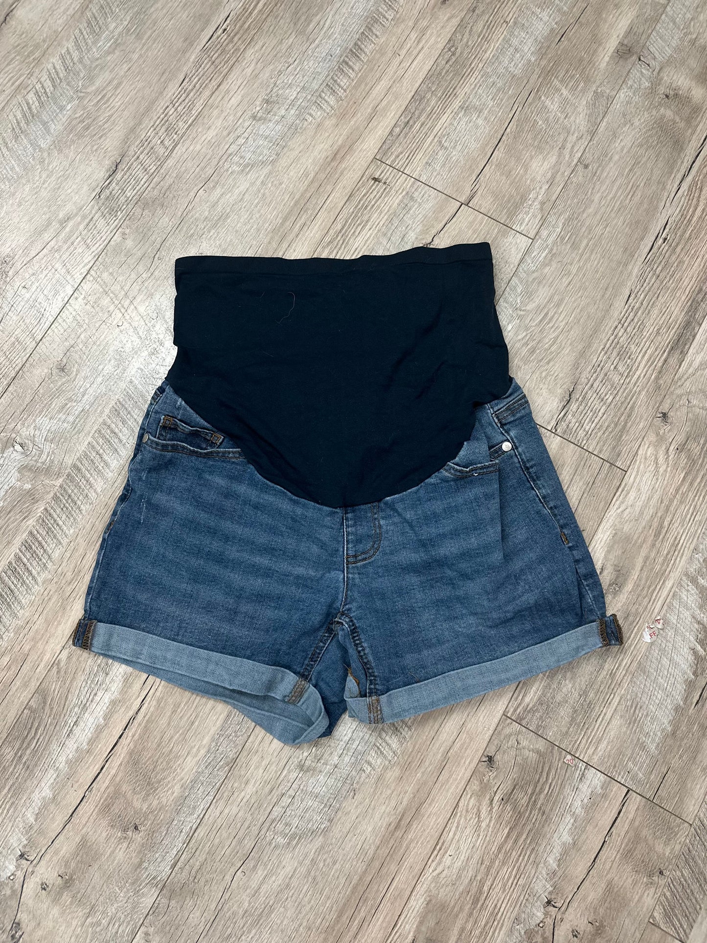 Time and Tru Denim Maternity Shorts in S