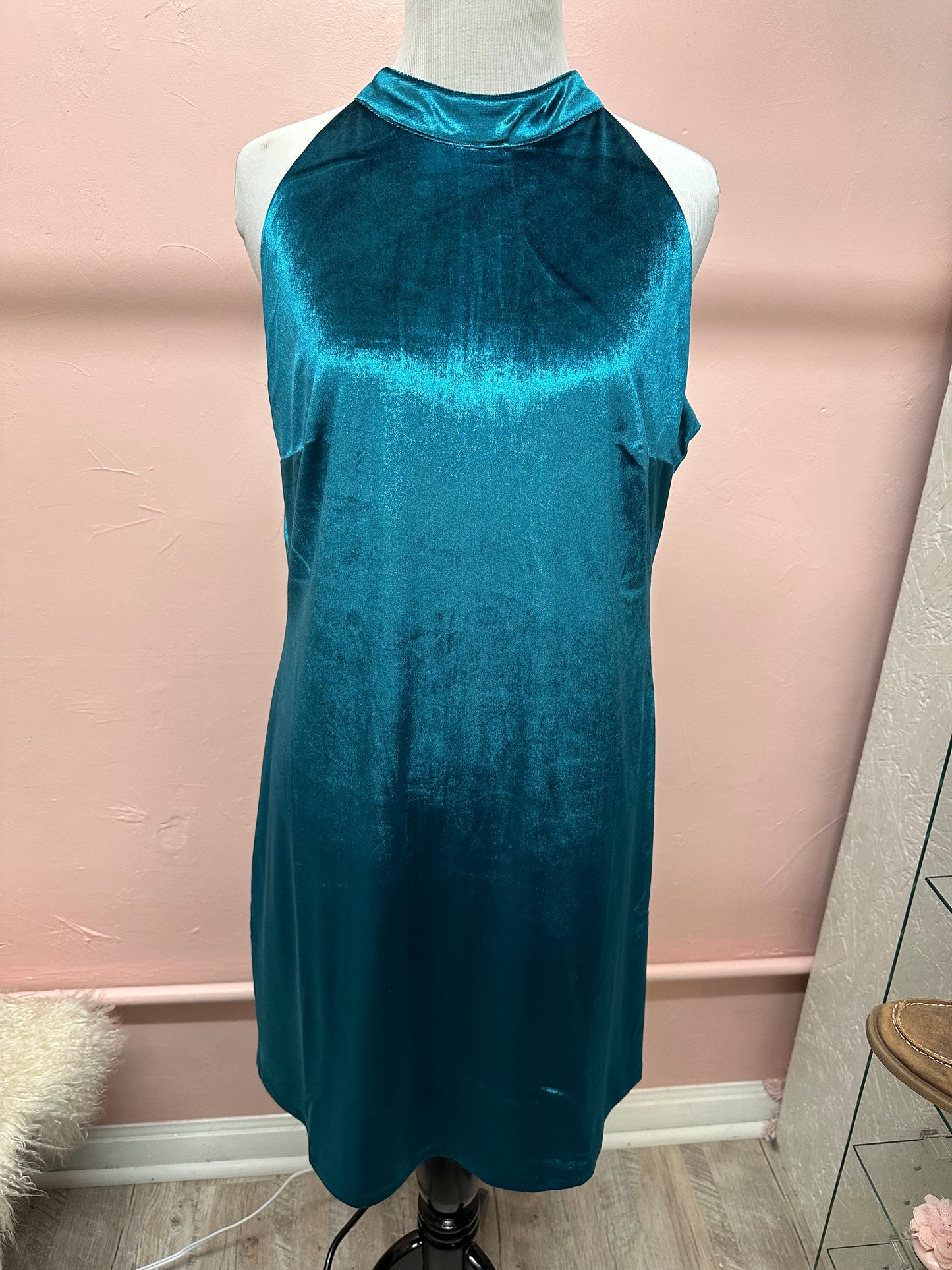 White House Black Market Blue Velvet Sheath Dress