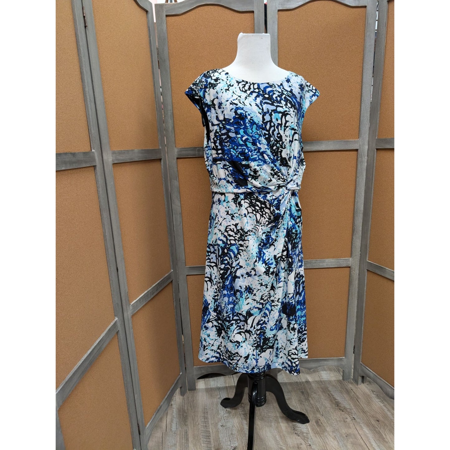 212 Collection Sleeveless Blue Dress in XL