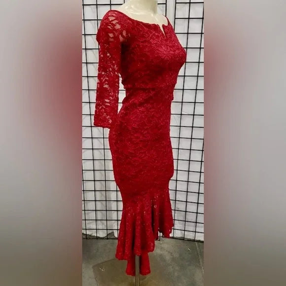 Paint The Town Red Quiz red lace mermaid dress, NWT!