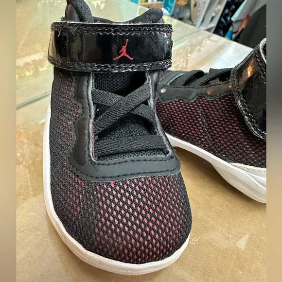 Air Jordan Super Fly 4, kids size 5C. EUC