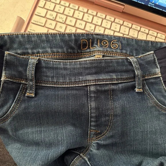 DL1961 Cindy, size 24 Maternity Slim Bootcut Blue Pull On Jeans. GUC
