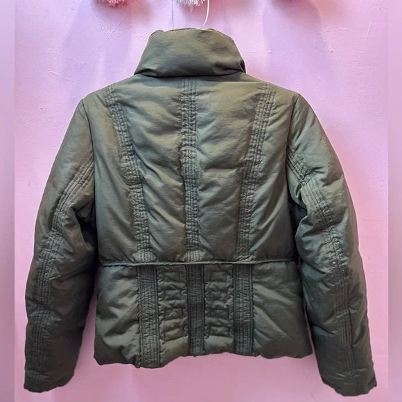 APT 9, size Medium. Down Filled Puffer Coat, Zipper Pockets. EUC