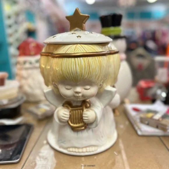 Vintage Hallmark Angel Choir Large Cookie Jar. GUC