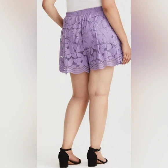 NWT Torrid Plus Size 6 (30) Dusky Purple Scalloped Lace Pull on Shorts