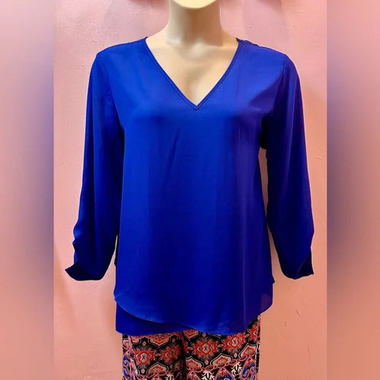 New Directions Royal Blue V Neck Roll Tab Sleeves Business Casual Top, XL. EUC