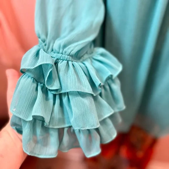 GiGio Aqua Blue Smocked Ruffle Sleeve Women’s Top. Large. EUC