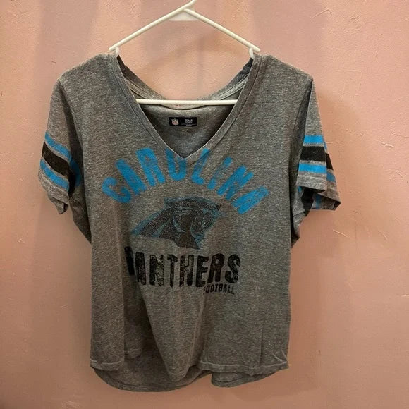 NFL Carolina Panthers Gray Short Sleeve V Neck T-shirt. Size XL EUC