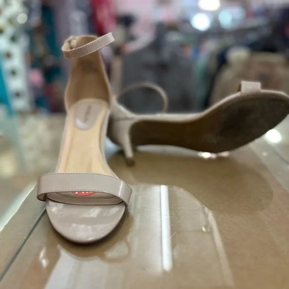 Marbella Milan Nude Open Toe Ankle Strap Kitten Heels Size 11. EUC Worn