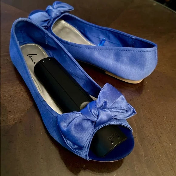 Lane Bryant size 9W. Blue Silken Peep Toe Bow Flats. EUC