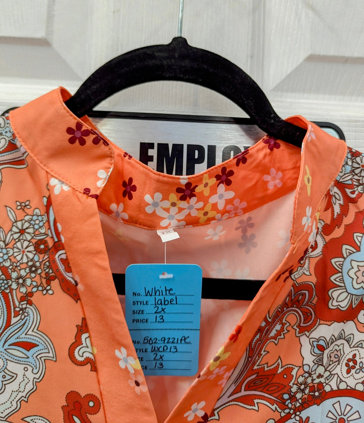 EUC Women's White Label Top Sz 2x