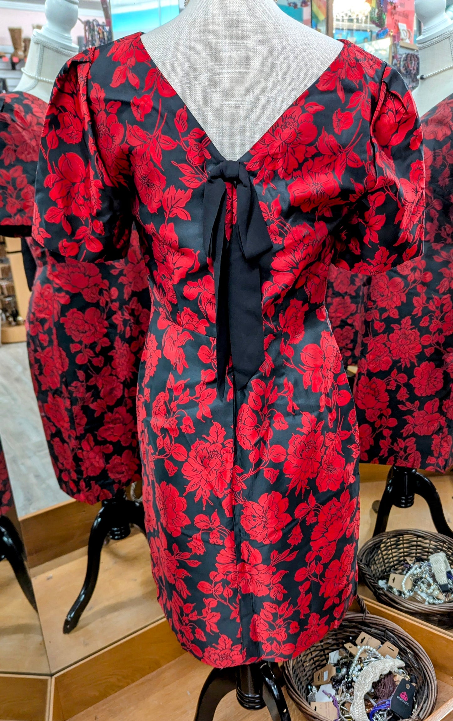 NWT, TALBOT'S Size 4 Beautiful Red and Black Dress
