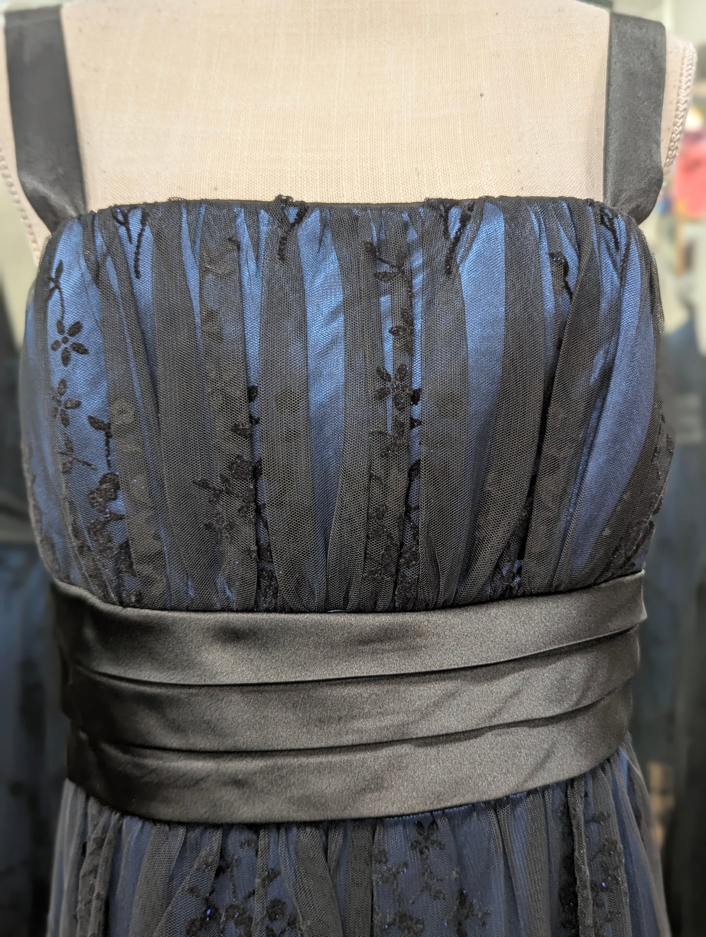 R M RICHARDS Formal Dress