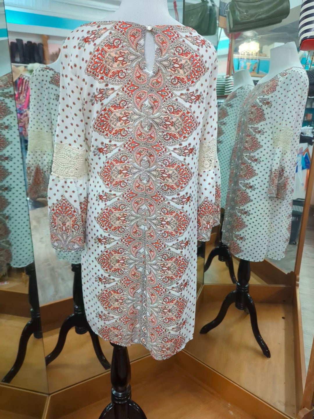 LUXOLOGY Size 4 Boho Dress EUC