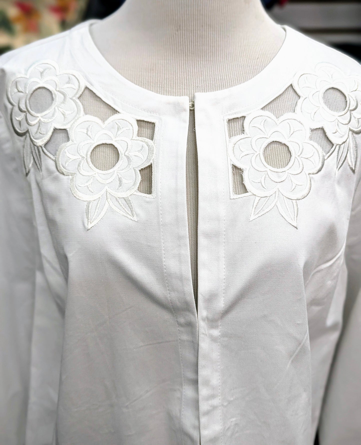 Bob Mackie White Blazer with Flowers in XL